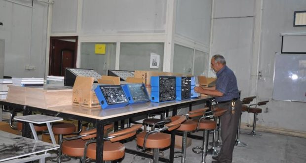 كلية الهندسة في جامعة القادسية تعلن عن تجهيز مختبرات الكلية باجهزة حديثة