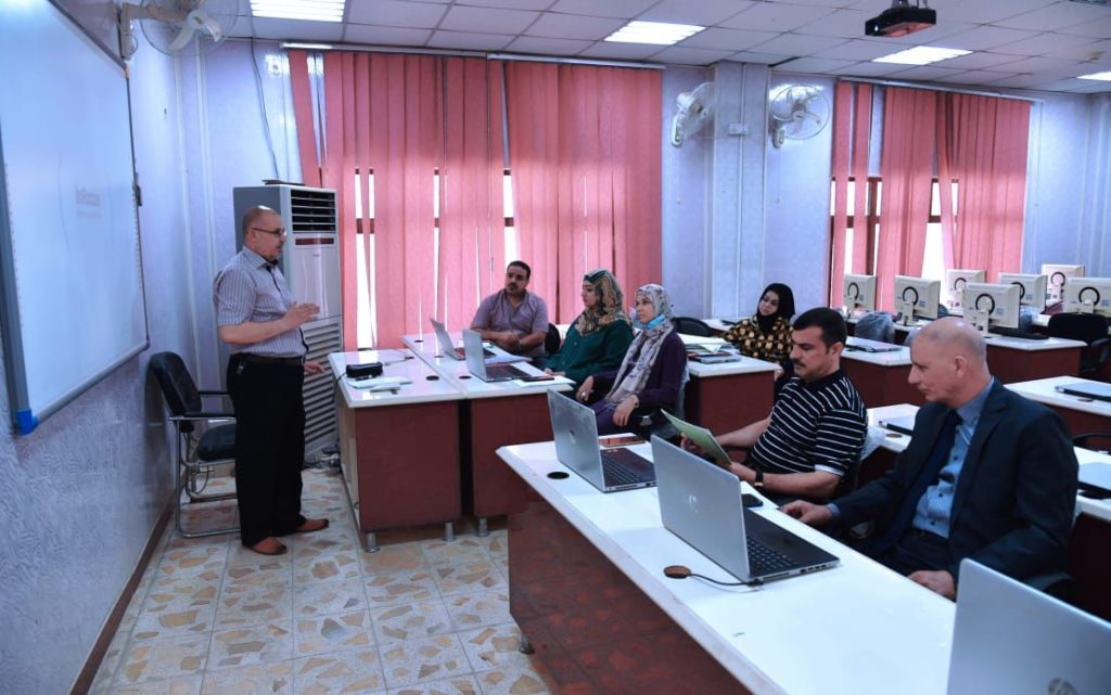 مركز تطوير التدريس والتدريب الجامعي بجامعة القادسية يجري اختبار صلاحية التدريس